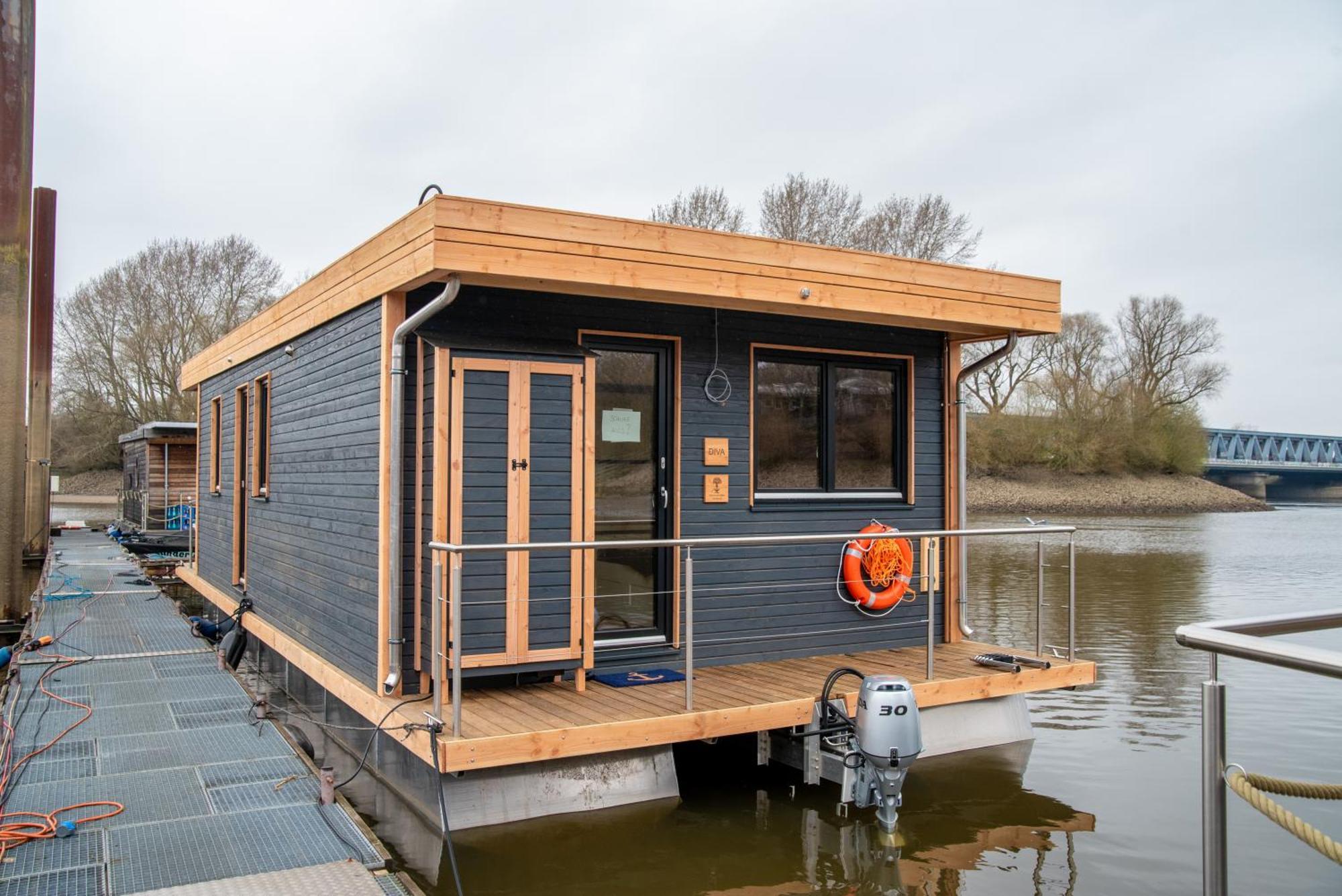 Komfort-Hausboot Diva Mit Kamin ハンブルク エクステリア 写真